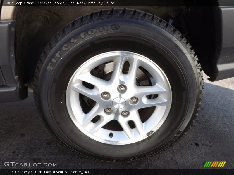 Light Khaki Metallic / Taupe 2004 Jeep Grand Cherokee Laredo