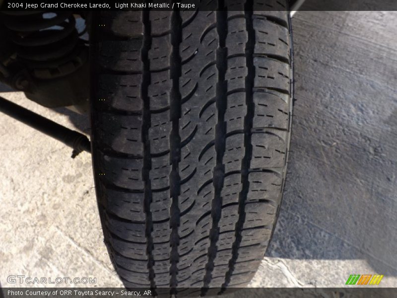 Light Khaki Metallic / Taupe 2004 Jeep Grand Cherokee Laredo