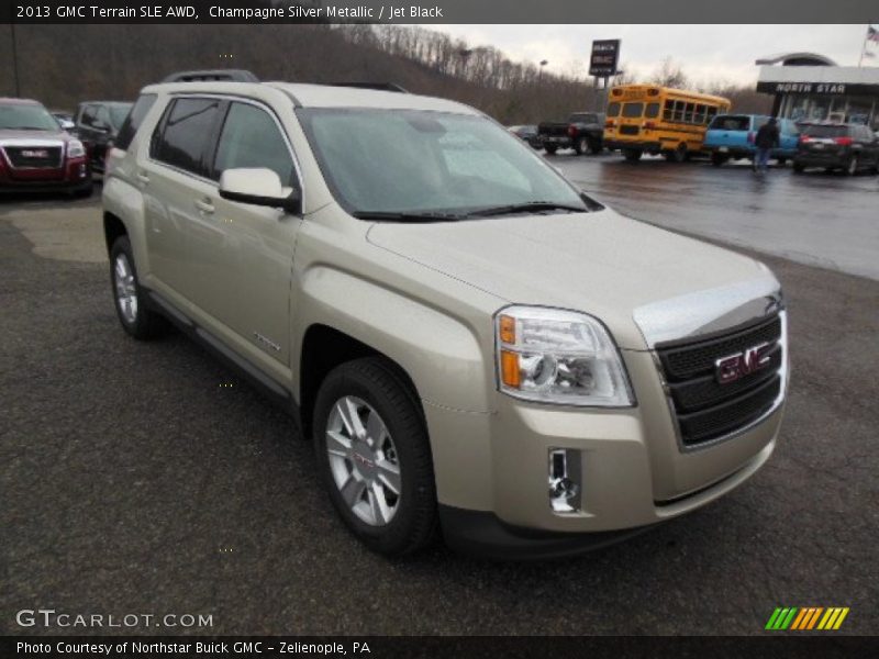 Front 3/4 View of 2013 Terrain SLE AWD