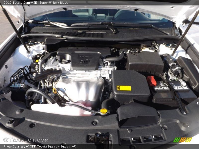 Super White / Black 2012 Toyota Camry SE