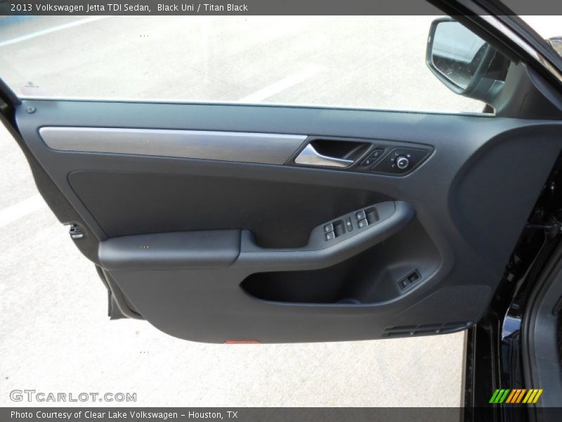 Black Uni / Titan Black 2013 Volkswagen Jetta TDI Sedan