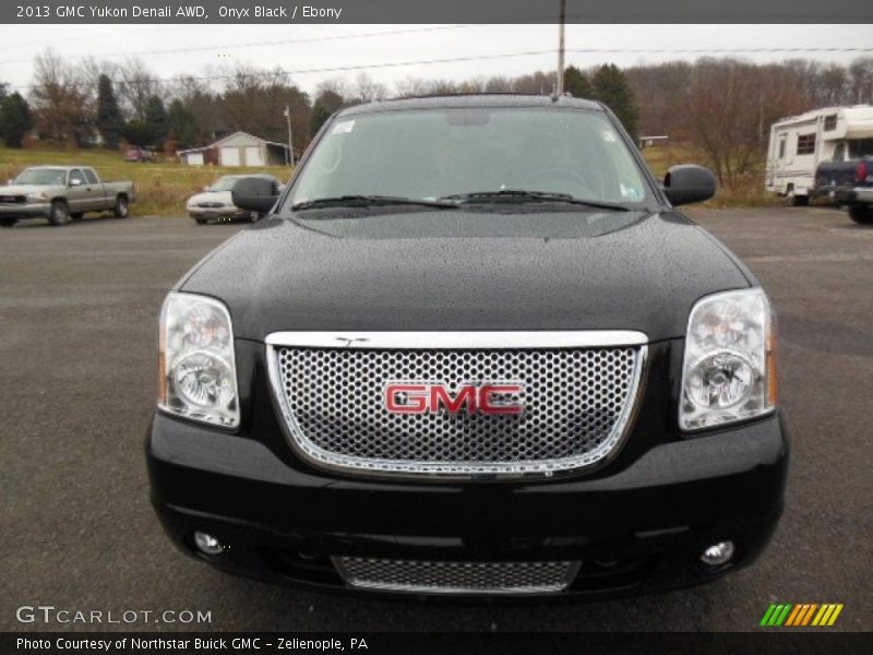 Onyx Black / Ebony 2013 GMC Yukon Denali AWD