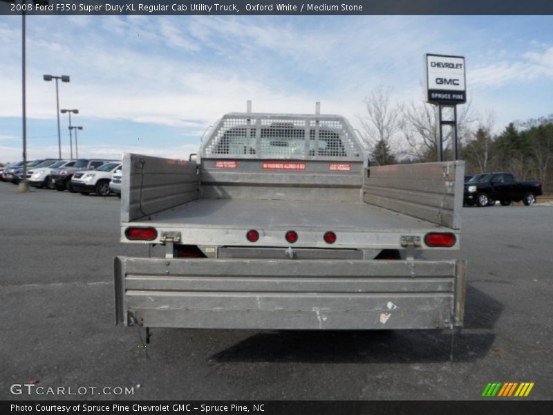 Oxford White / Medium Stone 2008 Ford F350 Super Duty XL Regular Cab Utility Truck