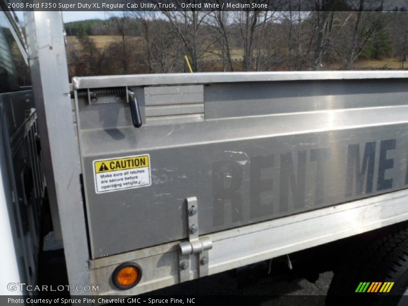 Oxford White / Medium Stone 2008 Ford F350 Super Duty XL Regular Cab Utility Truck