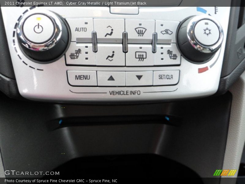 Cyber Gray Metallic / Light Titanium/Jet Black 2011 Chevrolet Equinox LT AWD
