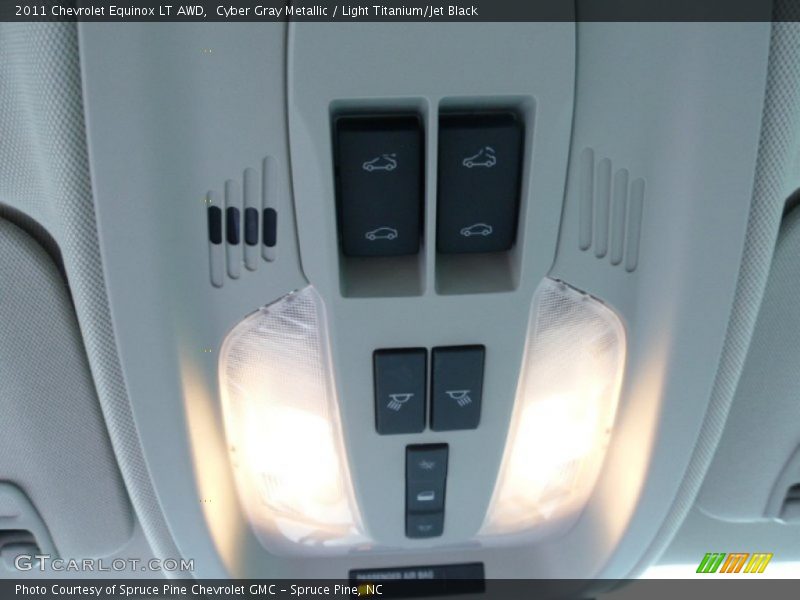 Cyber Gray Metallic / Light Titanium/Jet Black 2011 Chevrolet Equinox LT AWD