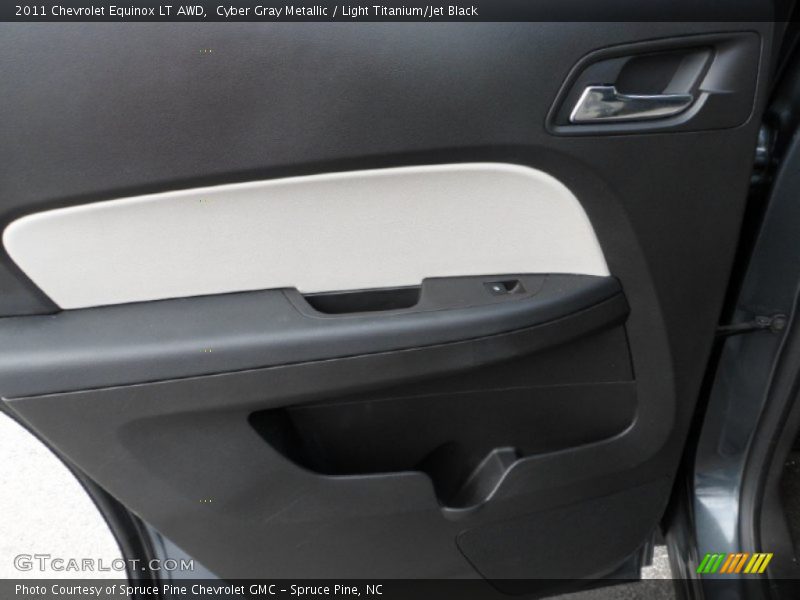 Cyber Gray Metallic / Light Titanium/Jet Black 2011 Chevrolet Equinox LT AWD