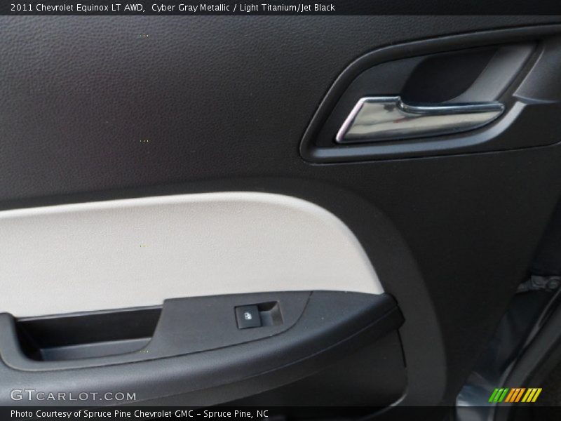 Cyber Gray Metallic / Light Titanium/Jet Black 2011 Chevrolet Equinox LT AWD