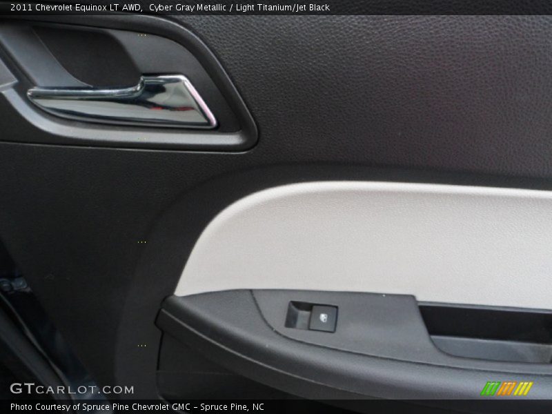 Cyber Gray Metallic / Light Titanium/Jet Black 2011 Chevrolet Equinox LT AWD