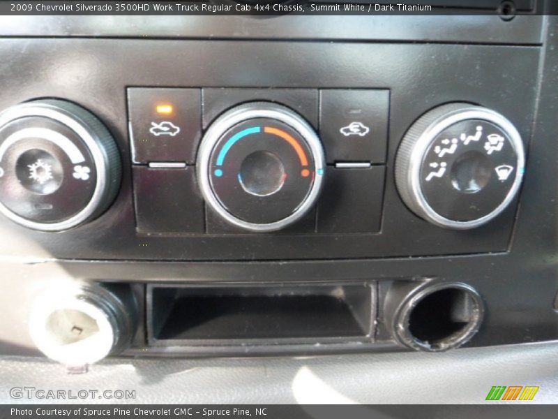 Summit White / Dark Titanium 2009 Chevrolet Silverado 3500HD Work Truck Regular Cab 4x4 Chassis
