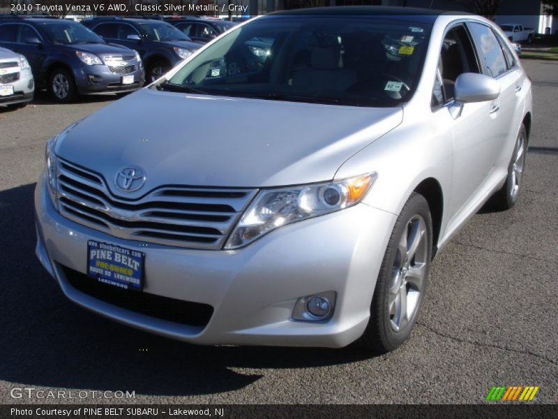 Classic Silver Metallic / Gray 2010 Toyota Venza V6 AWD
