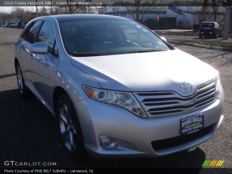 Classic Silver Metallic / Gray 2010 Toyota Venza V6 AWD