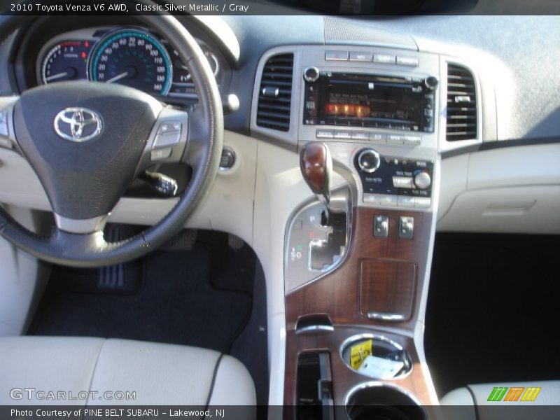 Classic Silver Metallic / Gray 2010 Toyota Venza V6 AWD