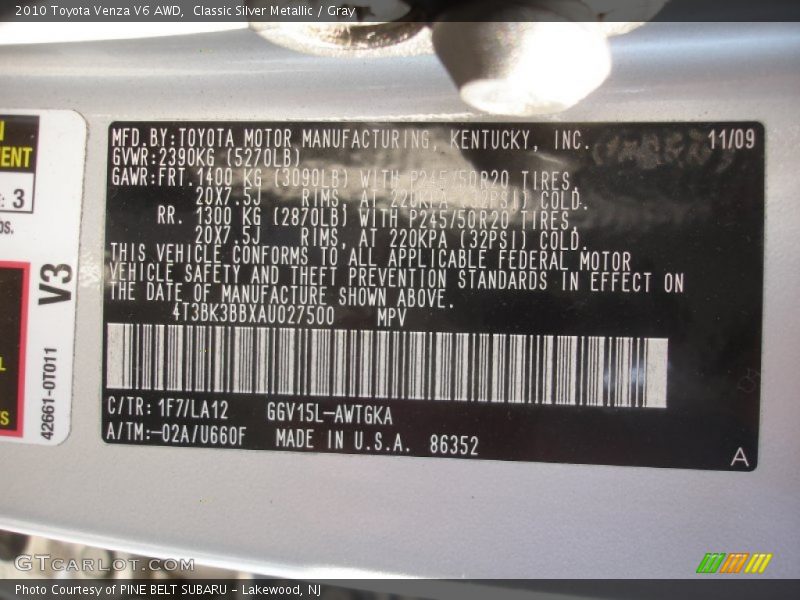 Classic Silver Metallic / Gray 2010 Toyota Venza V6 AWD