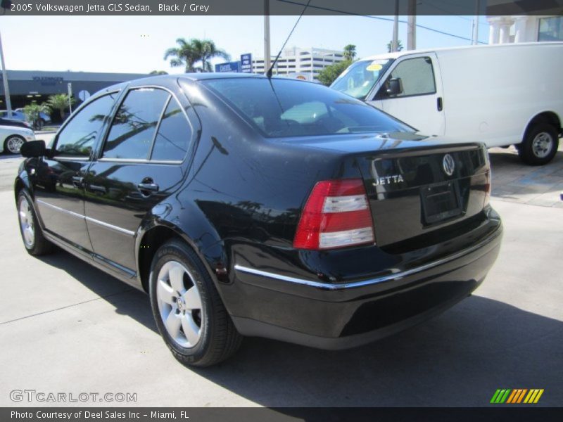Black / Grey 2005 Volkswagen Jetta GLS Sedan