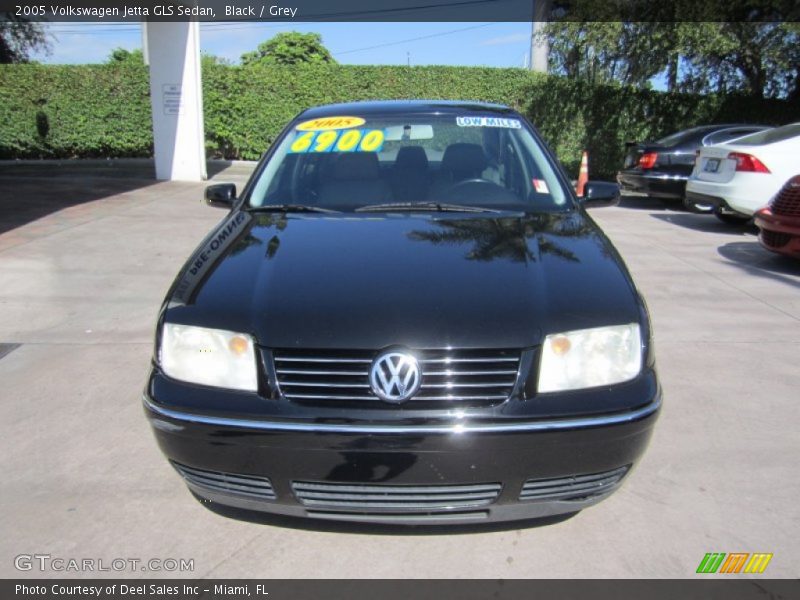 Black / Grey 2005 Volkswagen Jetta GLS Sedan