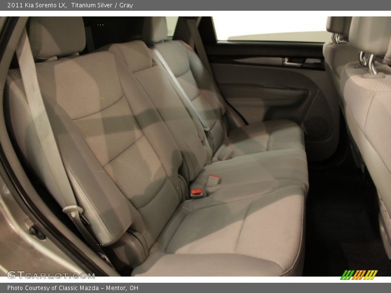 Titanium Silver / Gray 2011 Kia Sorento LX