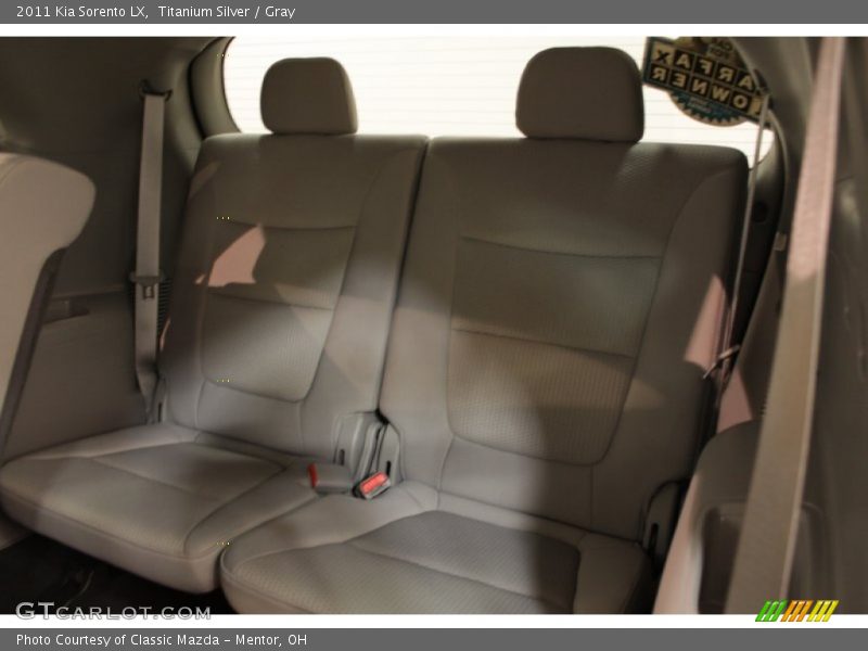 Titanium Silver / Gray 2011 Kia Sorento LX