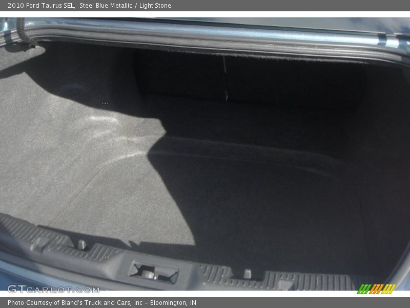 Steel Blue Metallic / Light Stone 2010 Ford Taurus SEL