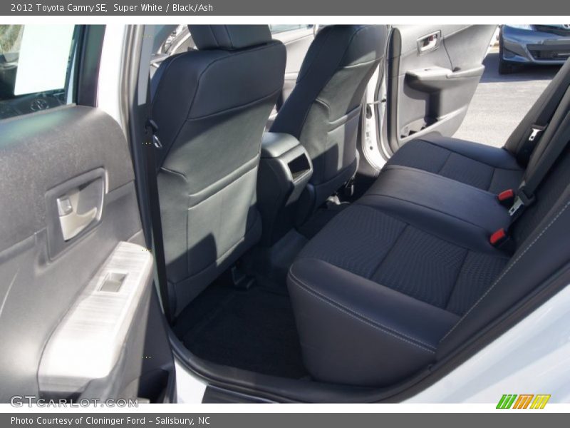Super White / Black/Ash 2012 Toyota Camry SE