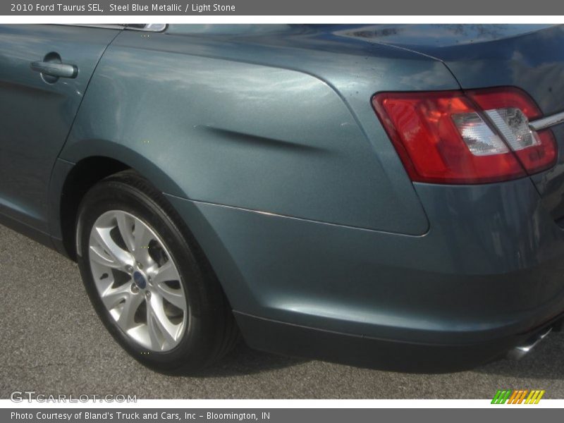 Steel Blue Metallic / Light Stone 2010 Ford Taurus SEL