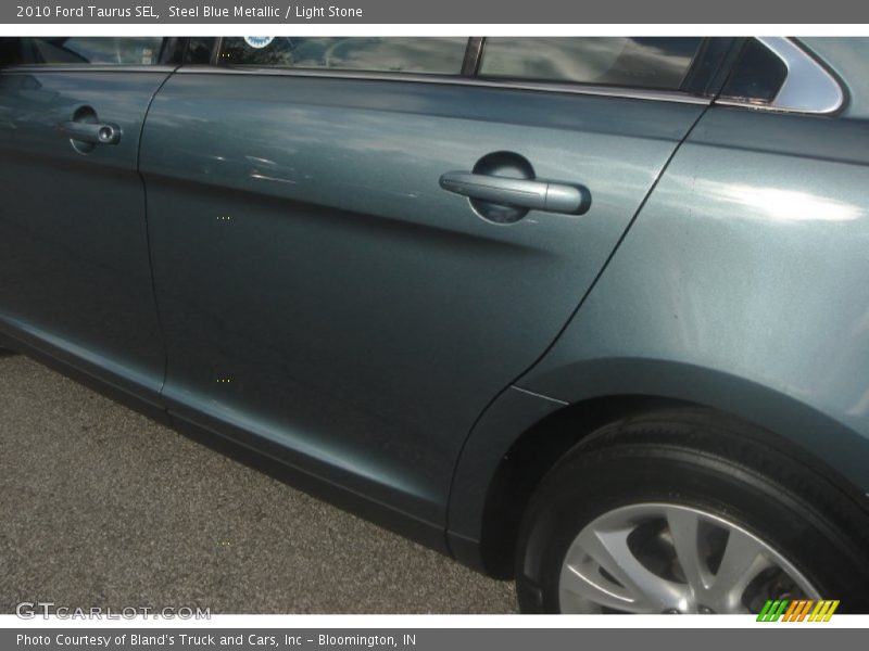 Steel Blue Metallic / Light Stone 2010 Ford Taurus SEL