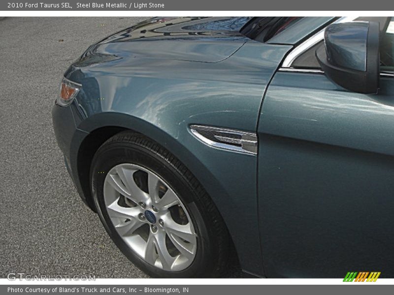 Steel Blue Metallic / Light Stone 2010 Ford Taurus SEL