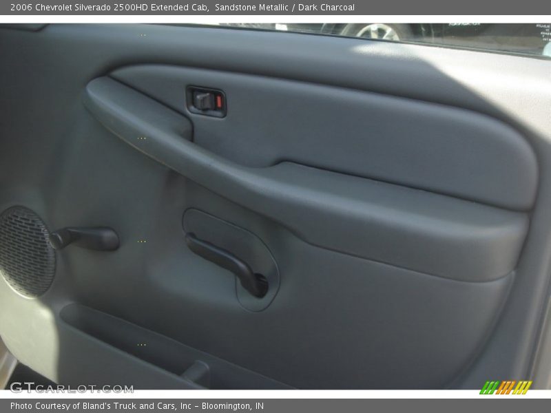 Sandstone Metallic / Dark Charcoal 2006 Chevrolet Silverado 2500HD Extended Cab