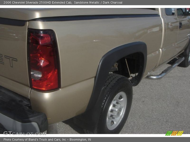 Sandstone Metallic / Dark Charcoal 2006 Chevrolet Silverado 2500HD Extended Cab
