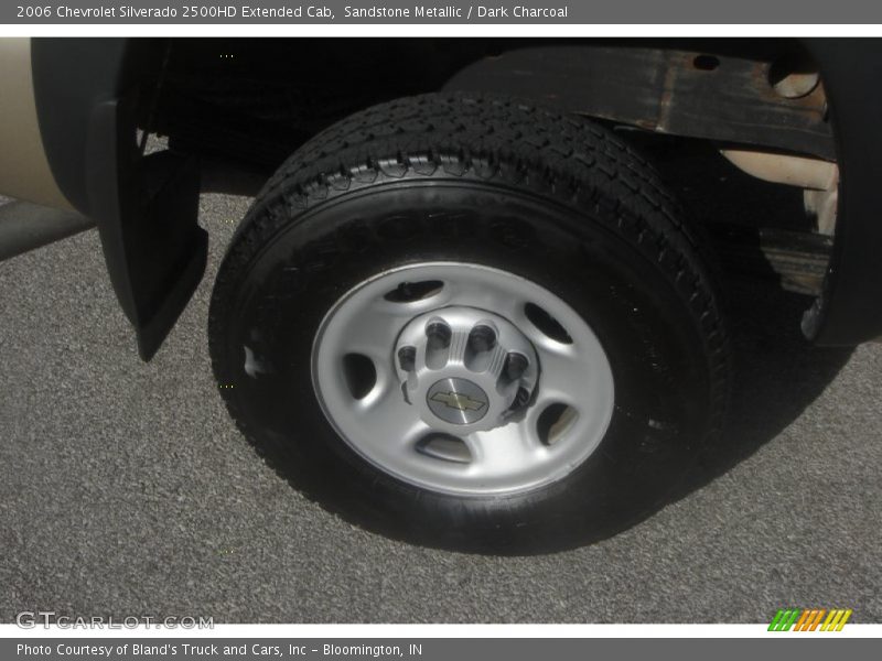 Sandstone Metallic / Dark Charcoal 2006 Chevrolet Silverado 2500HD Extended Cab