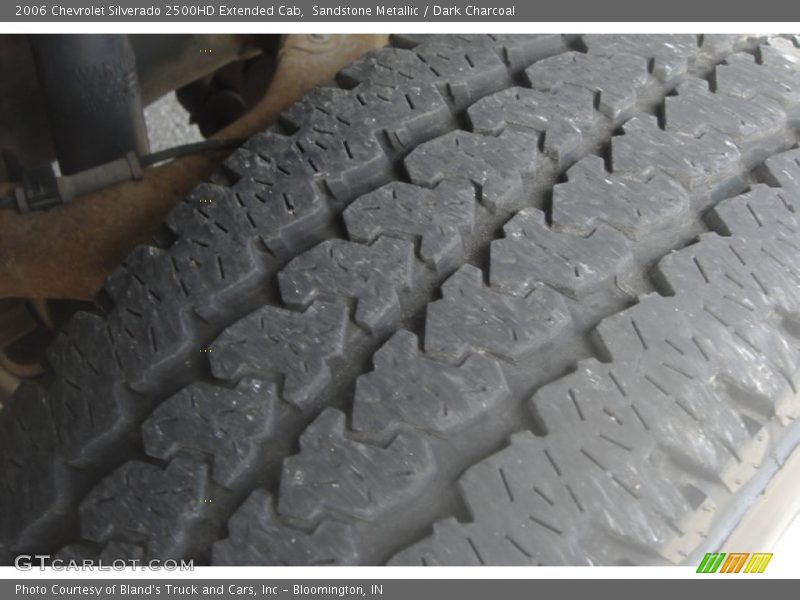 Sandstone Metallic / Dark Charcoal 2006 Chevrolet Silverado 2500HD Extended Cab
