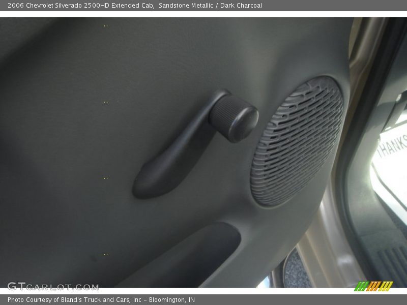 Sandstone Metallic / Dark Charcoal 2006 Chevrolet Silverado 2500HD Extended Cab