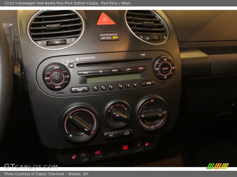 Audio System of 2010 New Beetle Red Rock Edition Coupe