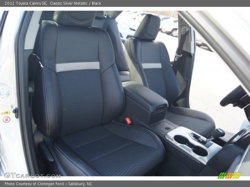Classic Silver Metallic / Black 2012 Toyota Camry SE