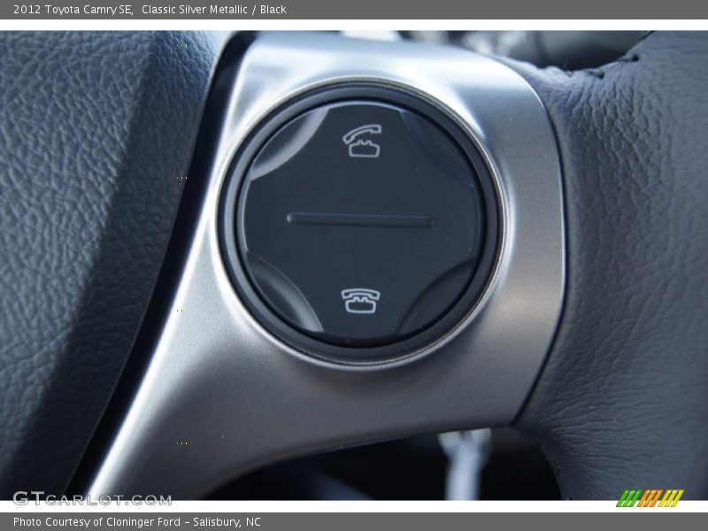 Classic Silver Metallic / Black 2012 Toyota Camry SE
