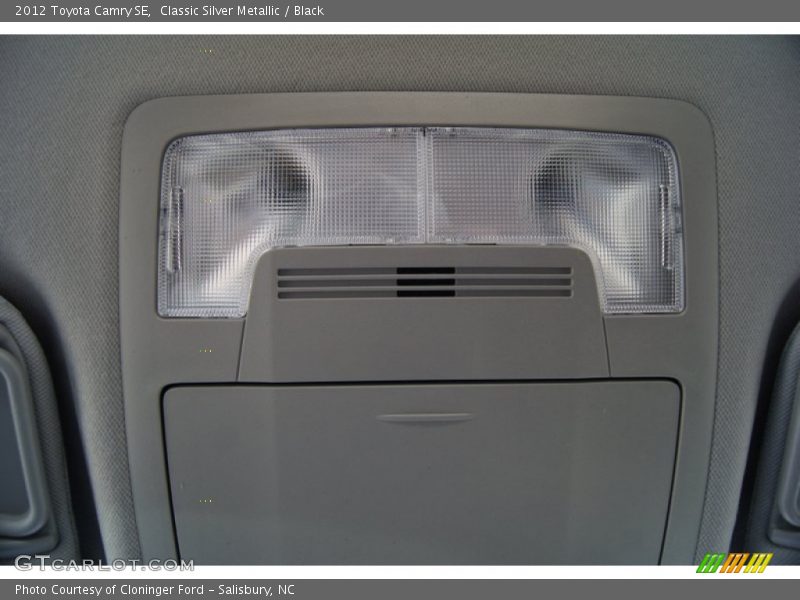 Classic Silver Metallic / Black 2012 Toyota Camry SE