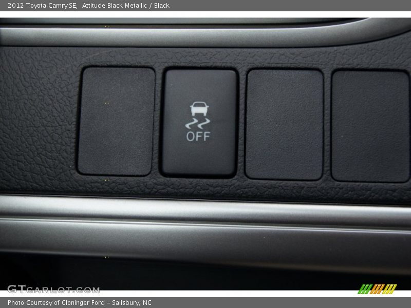 Attitude Black Metallic / Black 2012 Toyota Camry SE
