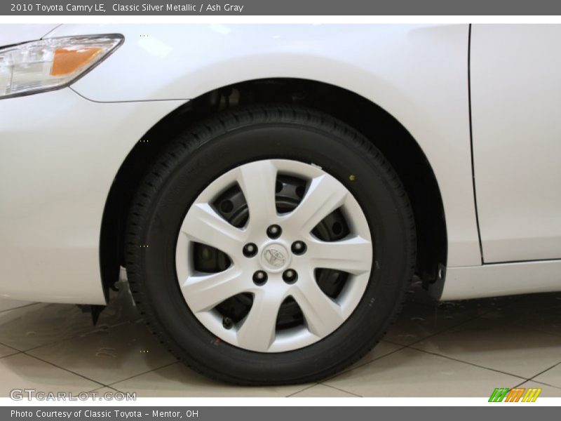 Classic Silver Metallic / Ash Gray 2010 Toyota Camry LE