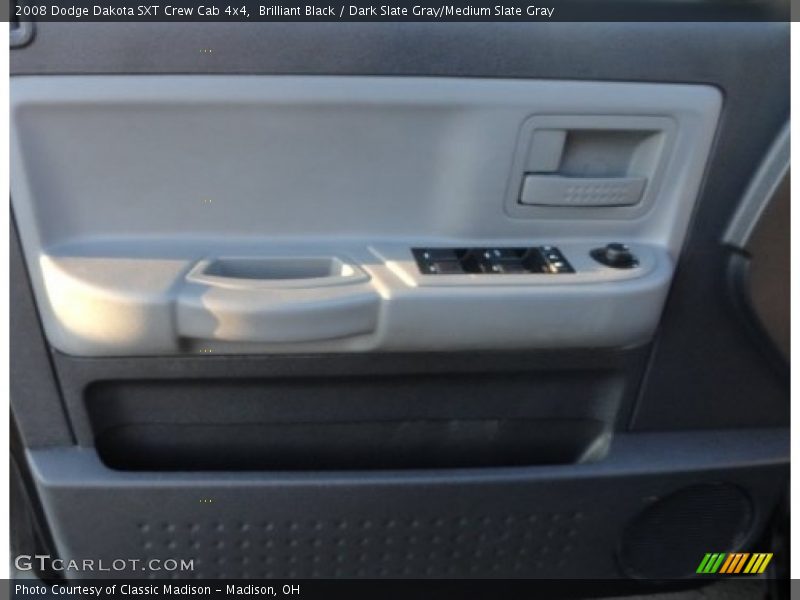 Brilliant Black / Dark Slate Gray/Medium Slate Gray 2008 Dodge Dakota SXT Crew Cab 4x4