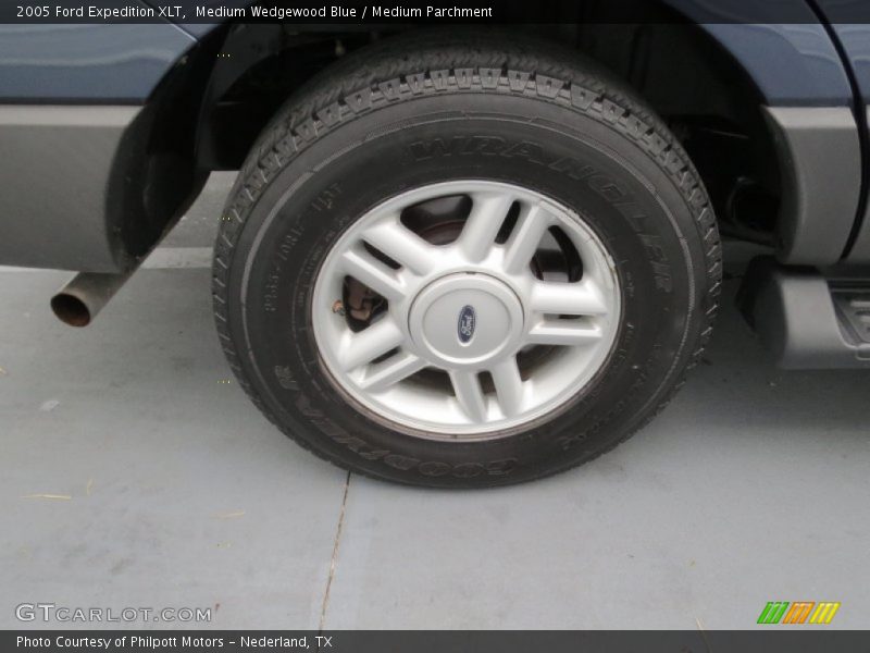 Medium Wedgewood Blue / Medium Parchment 2005 Ford Expedition XLT