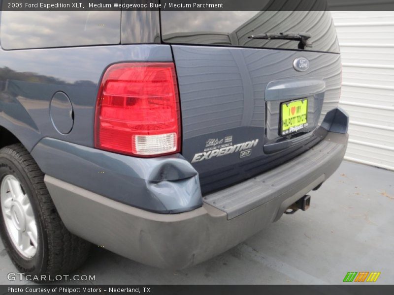 Medium Wedgewood Blue / Medium Parchment 2005 Ford Expedition XLT