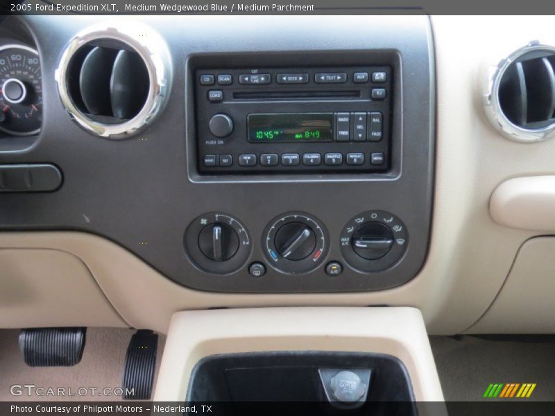 Medium Wedgewood Blue / Medium Parchment 2005 Ford Expedition XLT