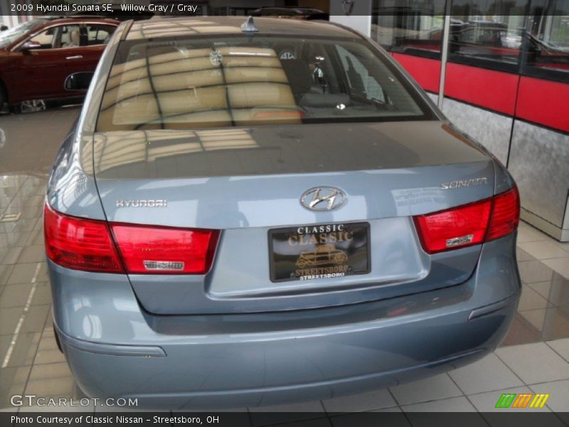 Willow Gray / Gray 2009 Hyundai Sonata SE