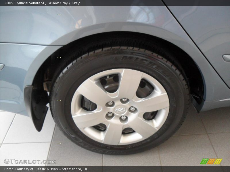 Willow Gray / Gray 2009 Hyundai Sonata SE