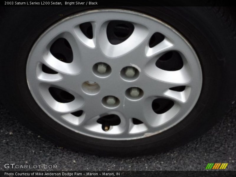 Bright Silver / Black 2003 Saturn L Series L200 Sedan
