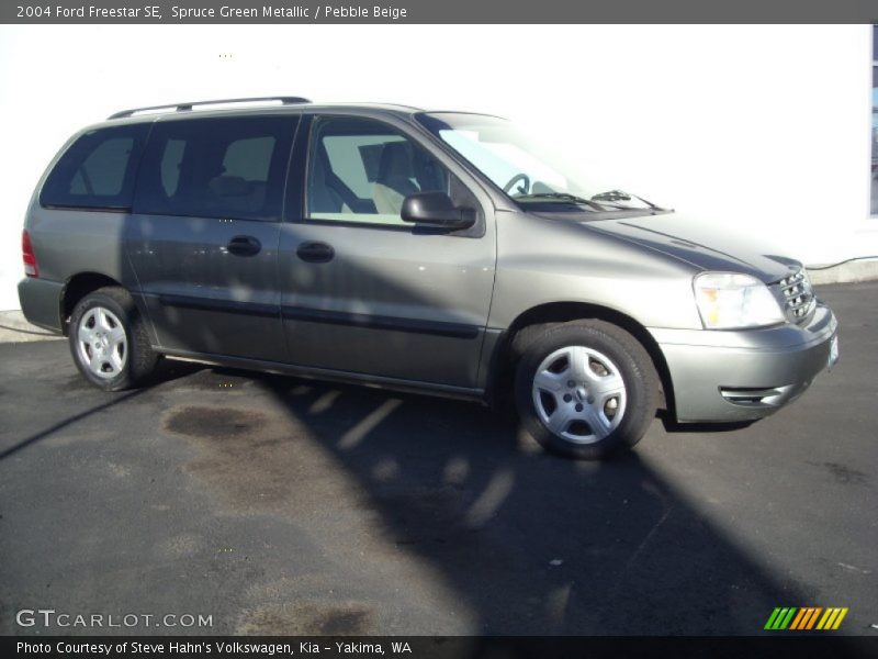 Spruce Green Metallic / Pebble Beige 2004 Ford Freestar SE