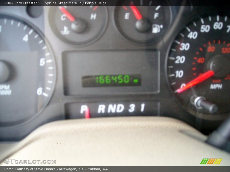 Spruce Green Metallic / Pebble Beige 2004 Ford Freestar SE