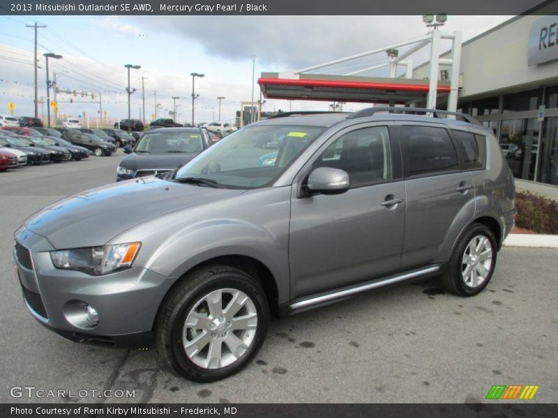 Mercury Gray Pearl / Black 2013 Mitsubishi Outlander SE AWD