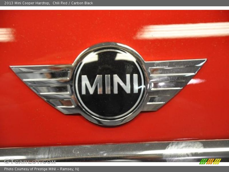Chili Red / Carbon Black 2013 Mini Cooper Hardtop