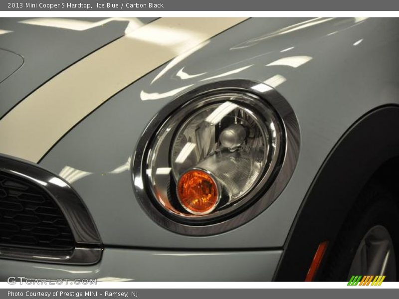 Ice Blue / Carbon Black 2013 Mini Cooper S Hardtop